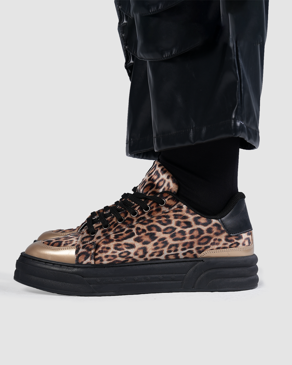 Wild Walk Leopard Sneaker