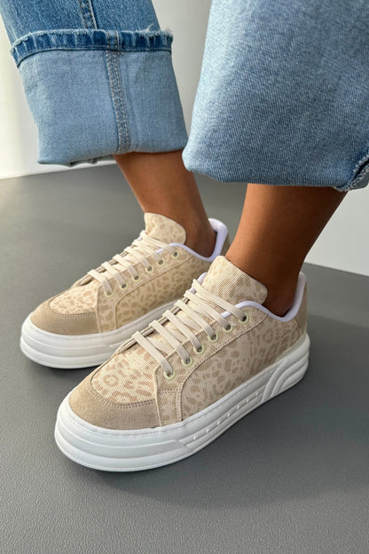 Beige leopard canvas sneaker